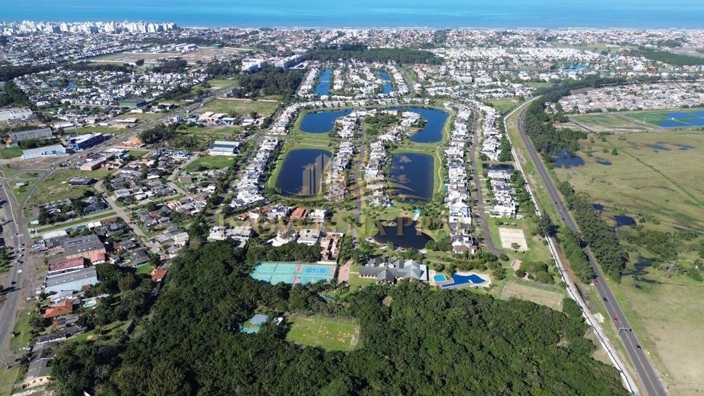 Foto 8 — Bosques de Atlântida