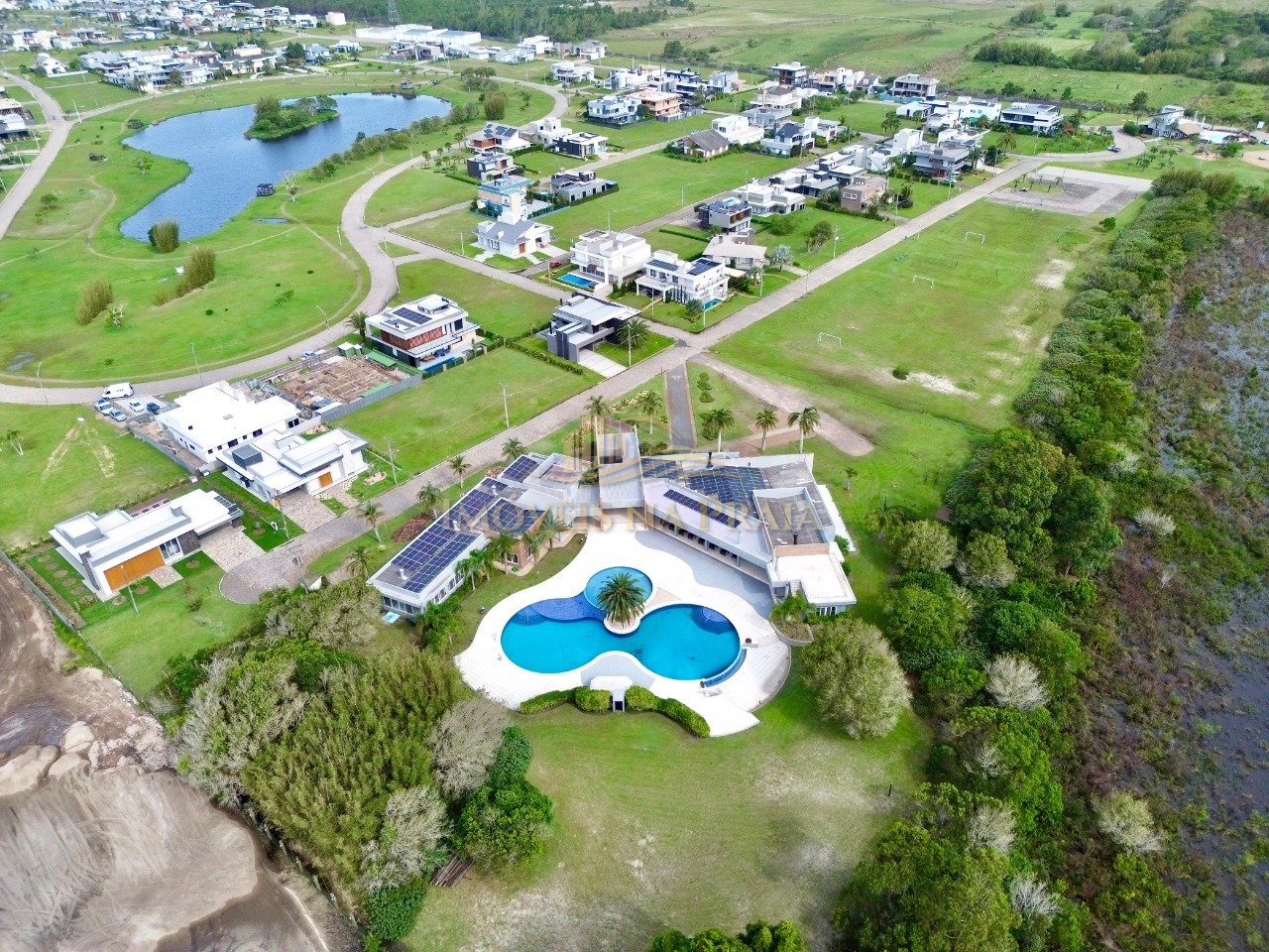 Foto 36 — Lagoa do Passo Village Park