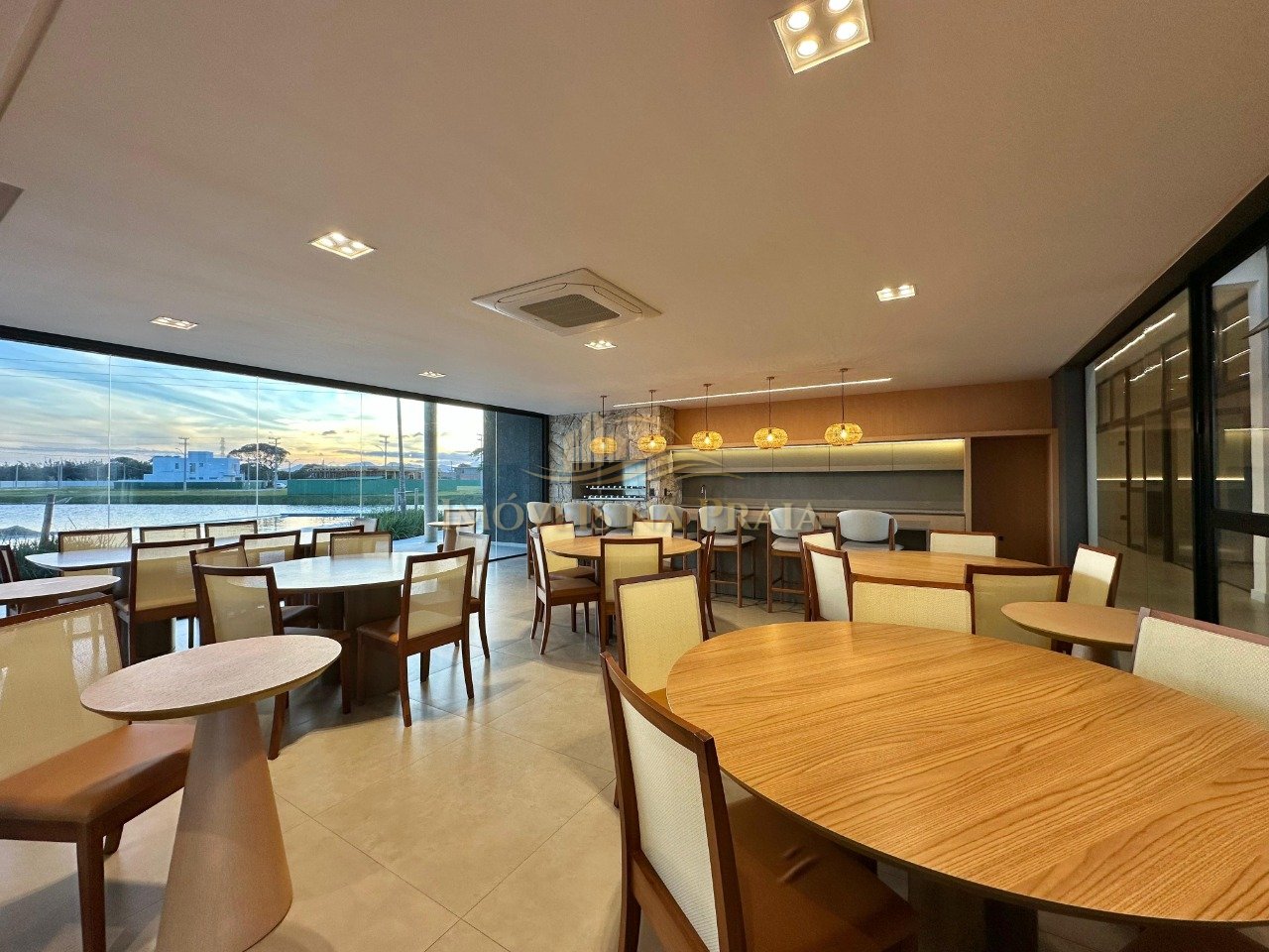 Foto 12 — Allure Beach Condo