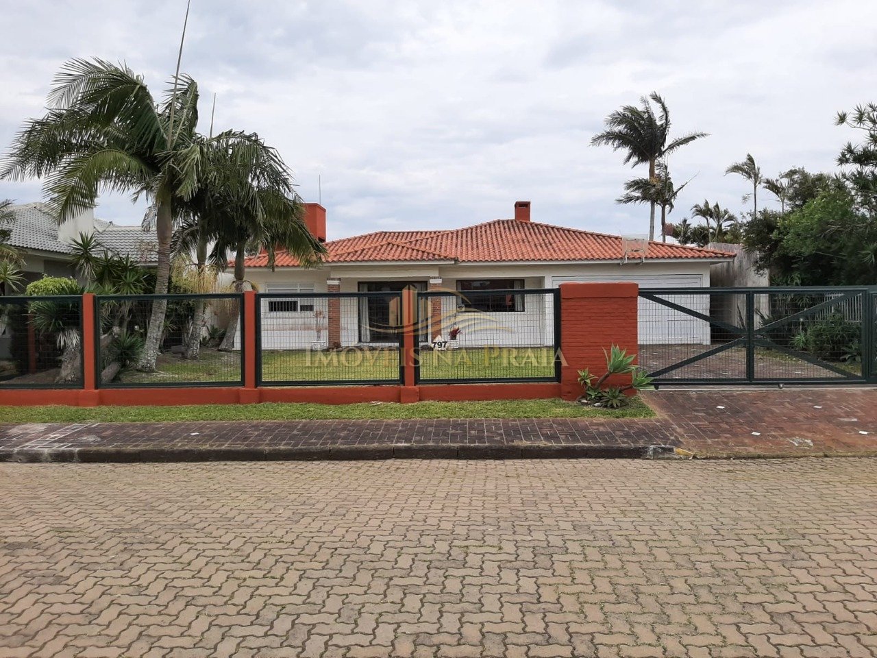 Casa 3 Dormitório(s) Bairro Atlântida