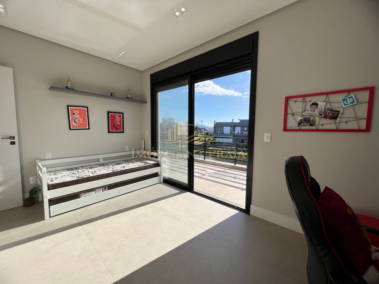 Foto 6 — Casa em Condomínio 5 Dormitório(s) Bairro Riviera