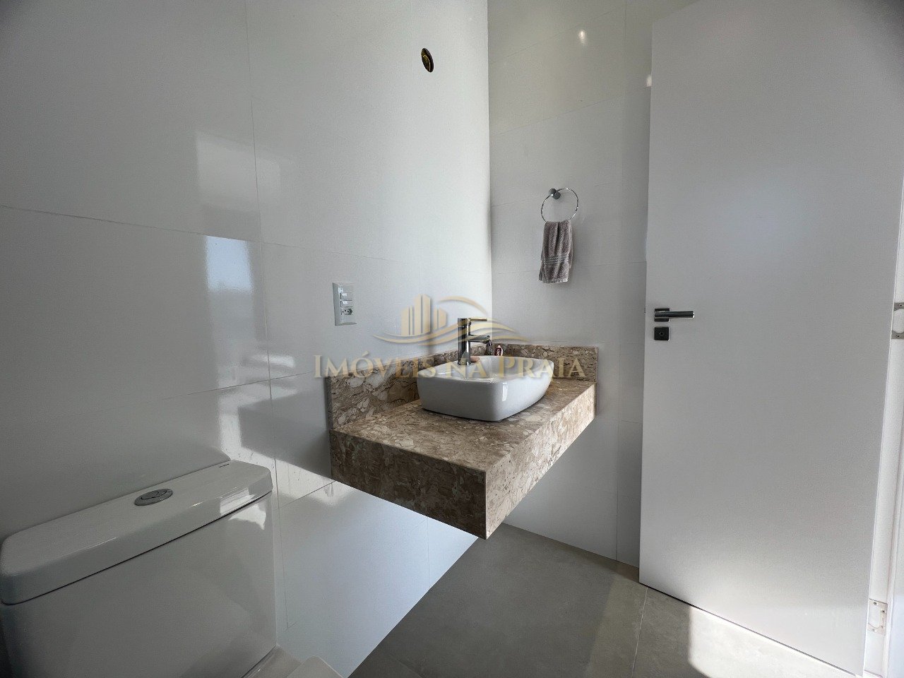 Foto 5 — Casa em Condomínio 5 Dormitório(s) Bairro Riviera