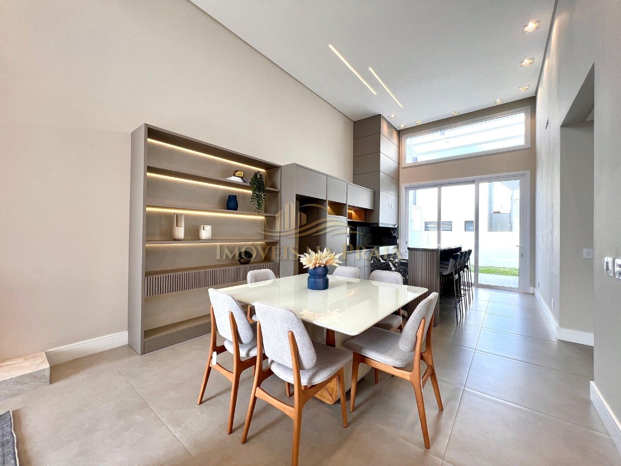 Foto 2 — Casa em Condomínio 4 Dormitório(s)