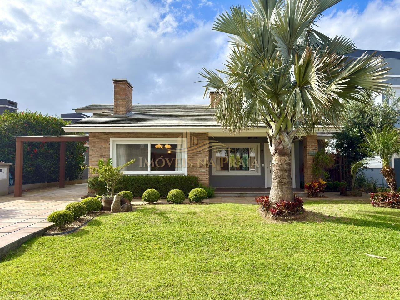 Casa em Condomínio 4 dormitórios no bairro Ventura Club