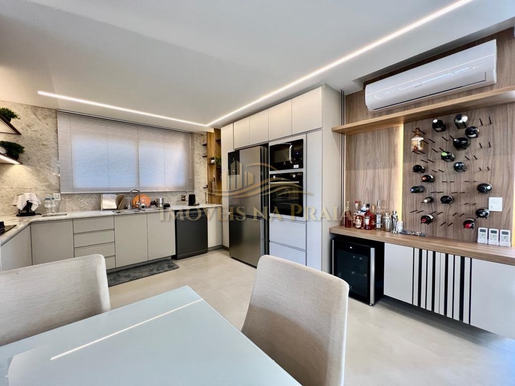 Foto 7 — Casa em Condomínio 4 Dormitório(s) Bairro Sunset