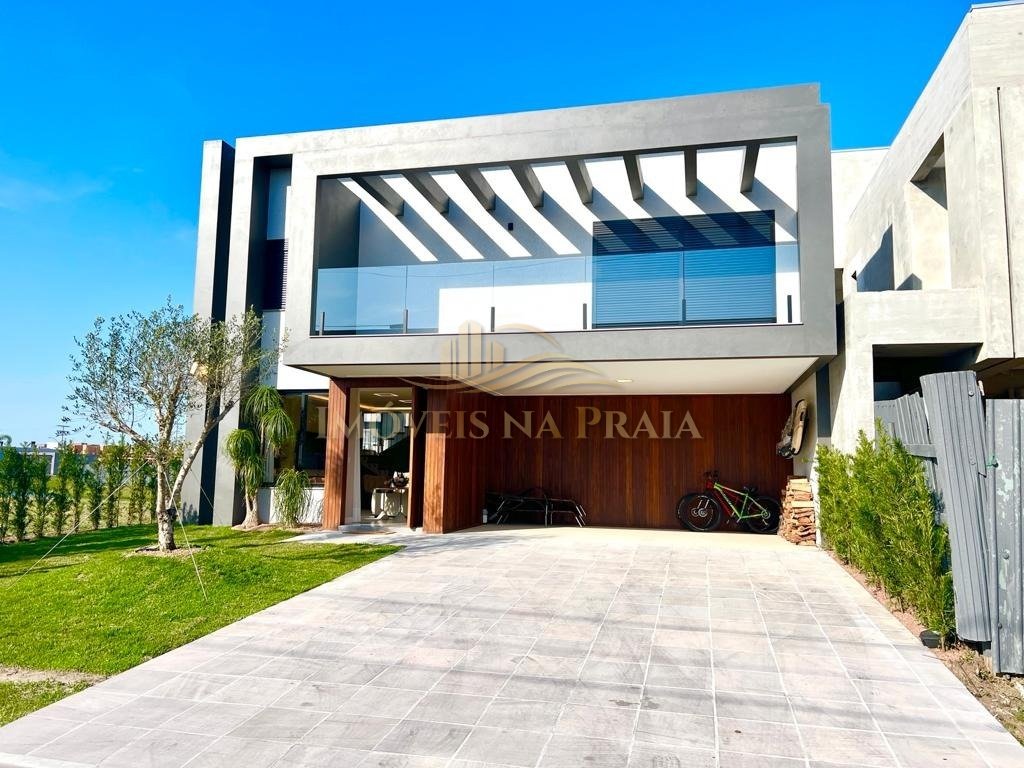 Casa em Condomínio 4 Dormitório(s) Bairro Sunset