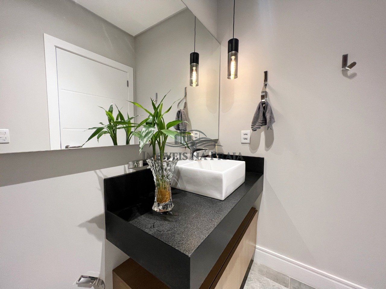 Foto 24 — Casa em Condomínio 4 Dormitório(s) Bairro Villaggi