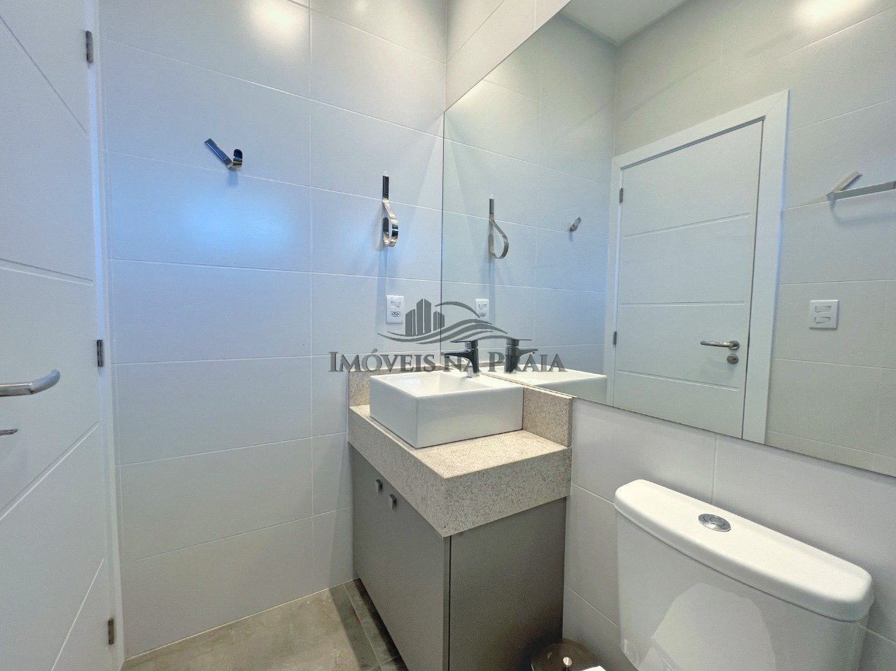 Foto 2 — Casa em Condomínio 4 Dormitório(s) Bairro Villaggi