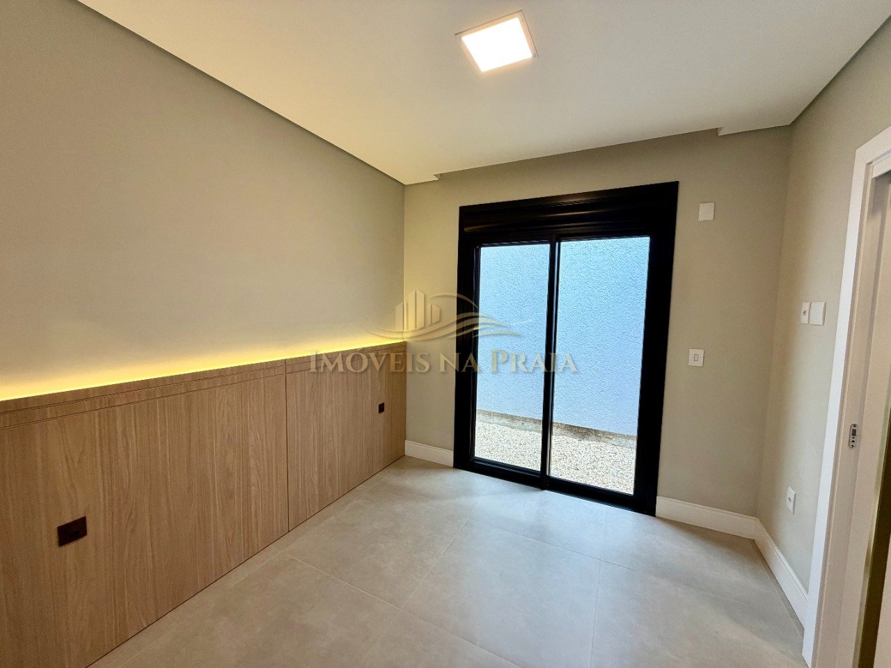 Foto 23 — Casa em Condomínio 4 Dormitório(s) Bairro Sunset