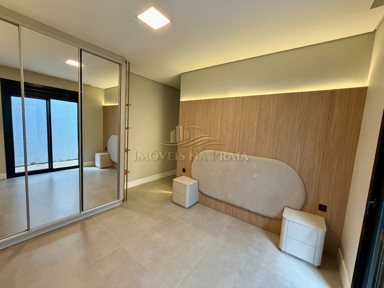 Foto 29 — Casa em Condomínio 4 Dormitório(s) Bairro Sunset