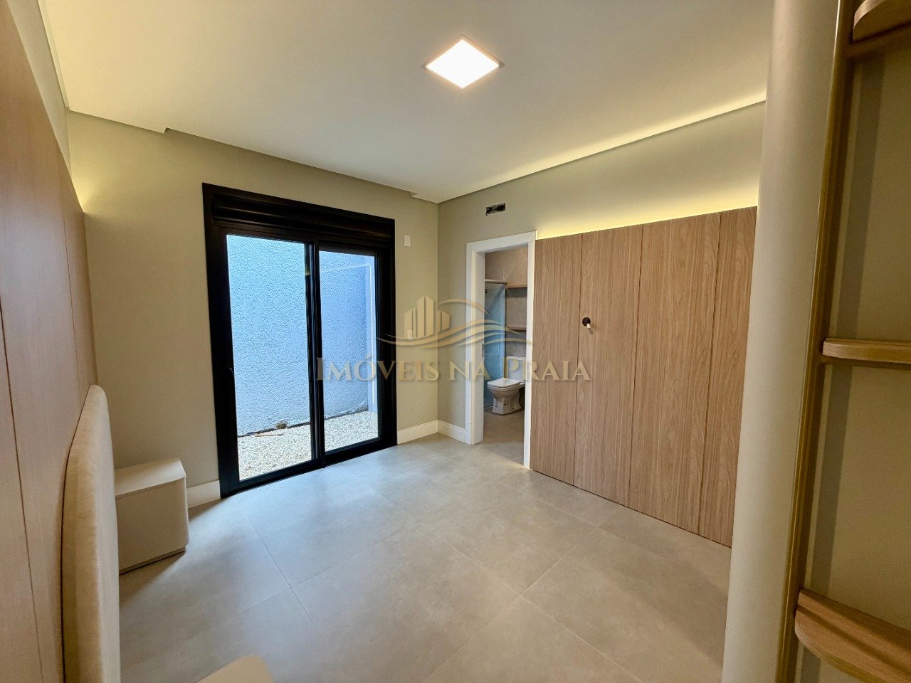 Foto 28 — Casa em Condomínio 4 Dormitório(s) Bairro Sunset