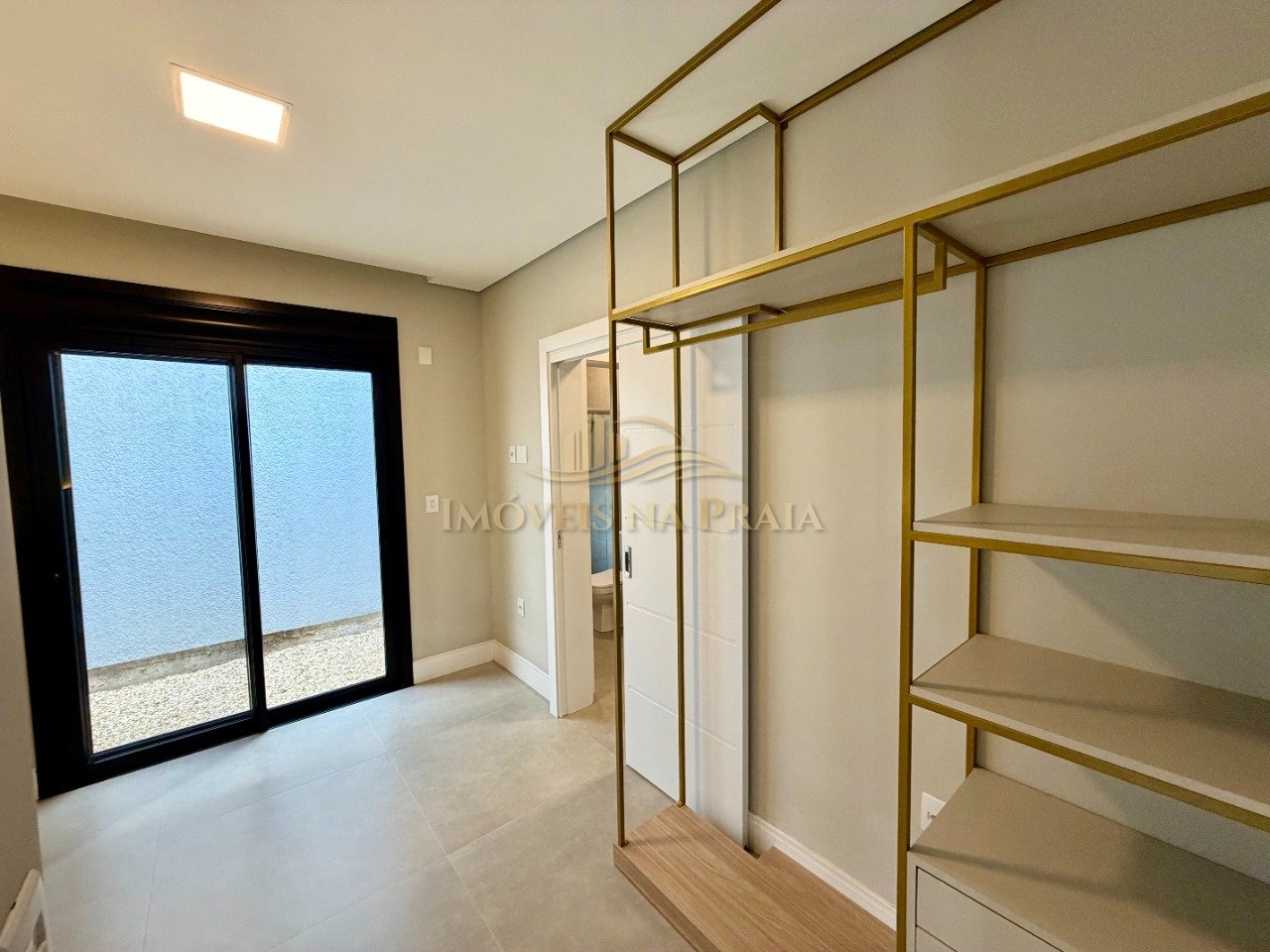 Foto 22 — Casa em Condomínio 4 Dormitório(s) Bairro Sunset