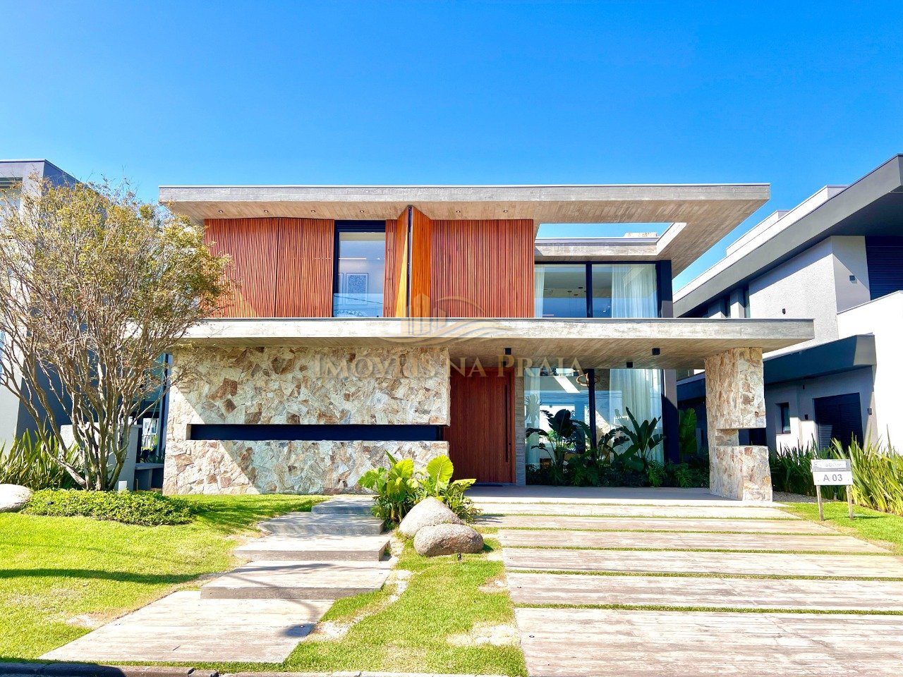 Foto 5 — Casa em Condomínio 6 Dormitório(s) Bairro Sense Xa