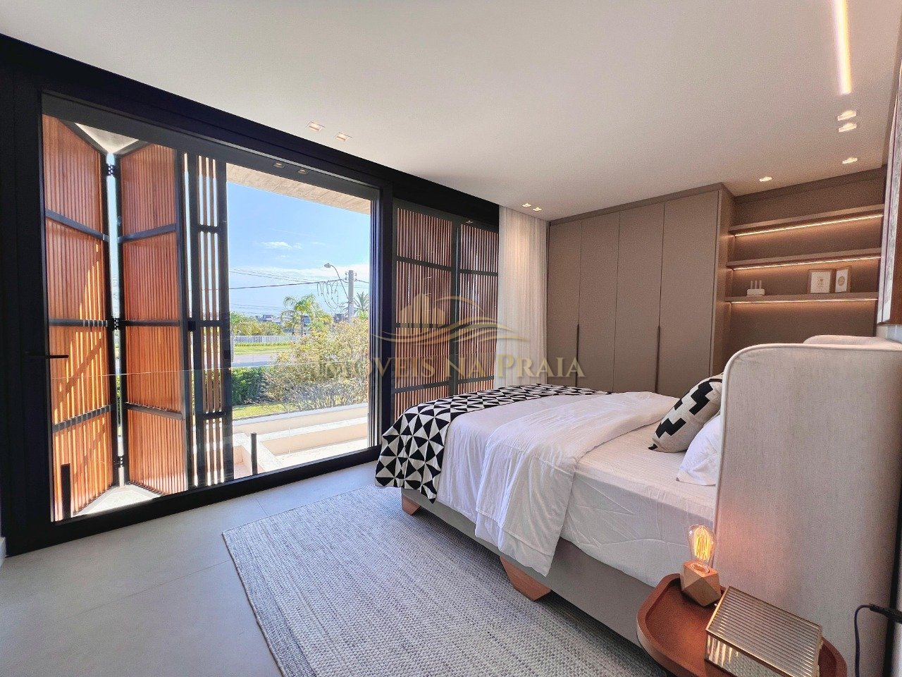 Foto 26 — Casa em Condomínio 6 Dormitório(s) Bairro Sense Xa