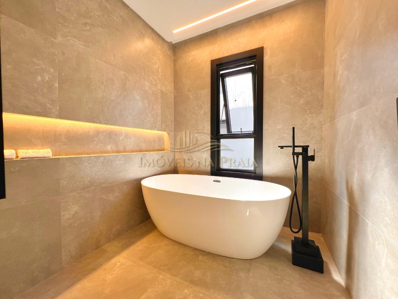 Foto 49 — Casa em Condomínio 6 Dormitório(s) Bairro Sense Xa