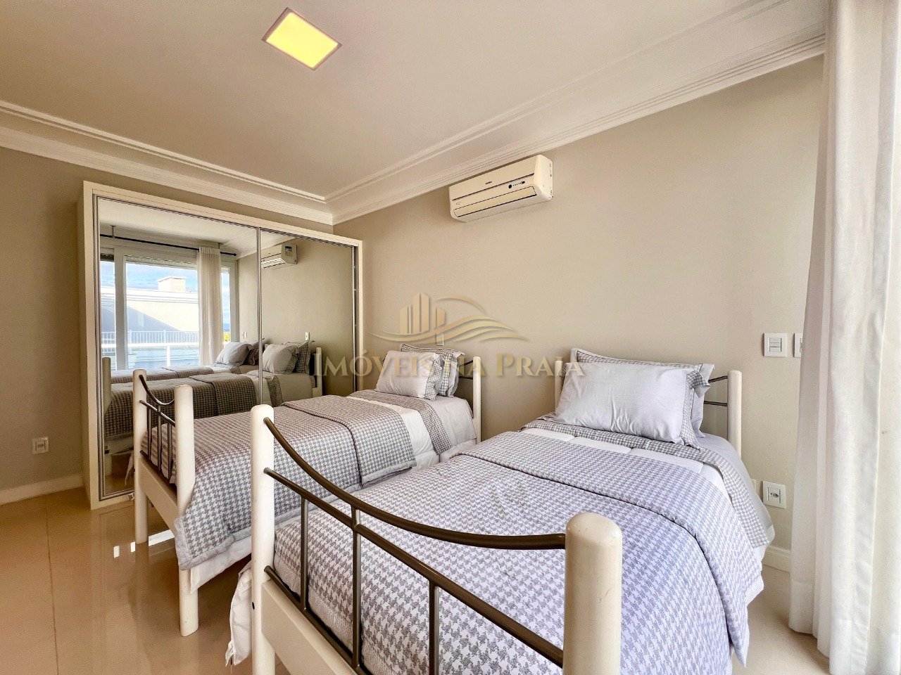 Foto 22 — Casa em Condomínio 6 Dormitório(s) Bairro Lagoa do