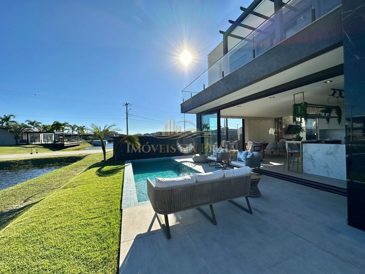 Foto 15 — Casa em Condomínio 4 Dormitório(s) Bairro Sunset