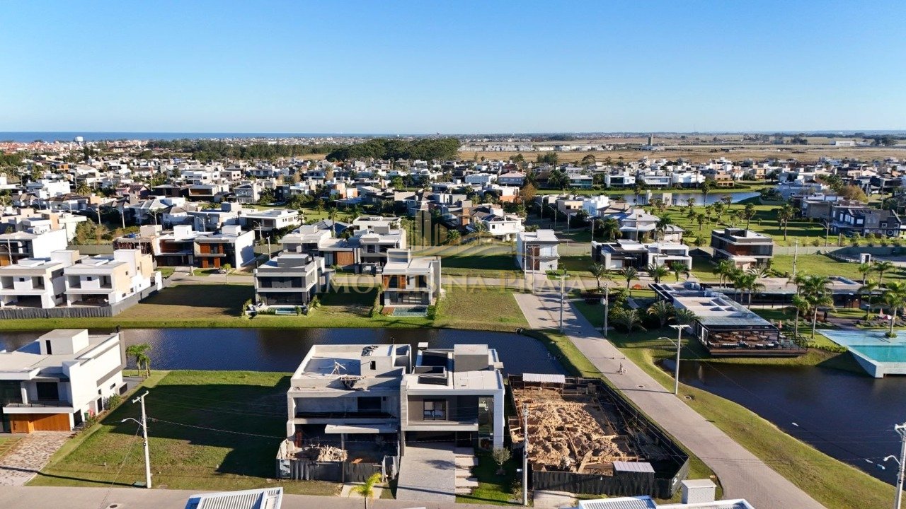 Foto 26 — Casa em Condomínio 4 Dormitório(s) Bairro Sunset