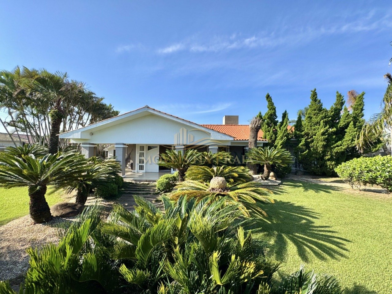 Casa 5 Dormitório(s) Bairro Centro