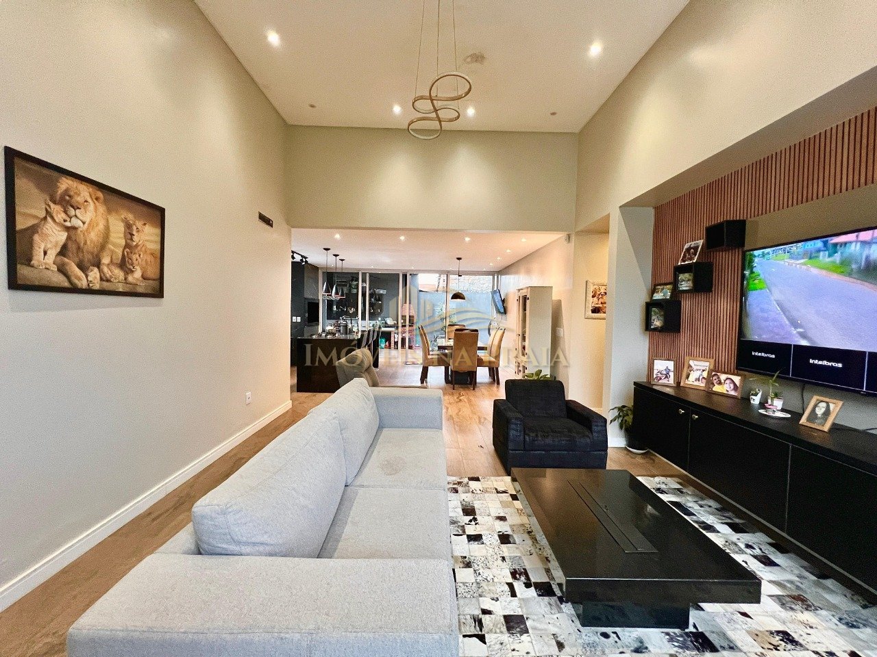 Foto 2 — Casa 2 Dormitório(s) Bairro Rainha do Mar