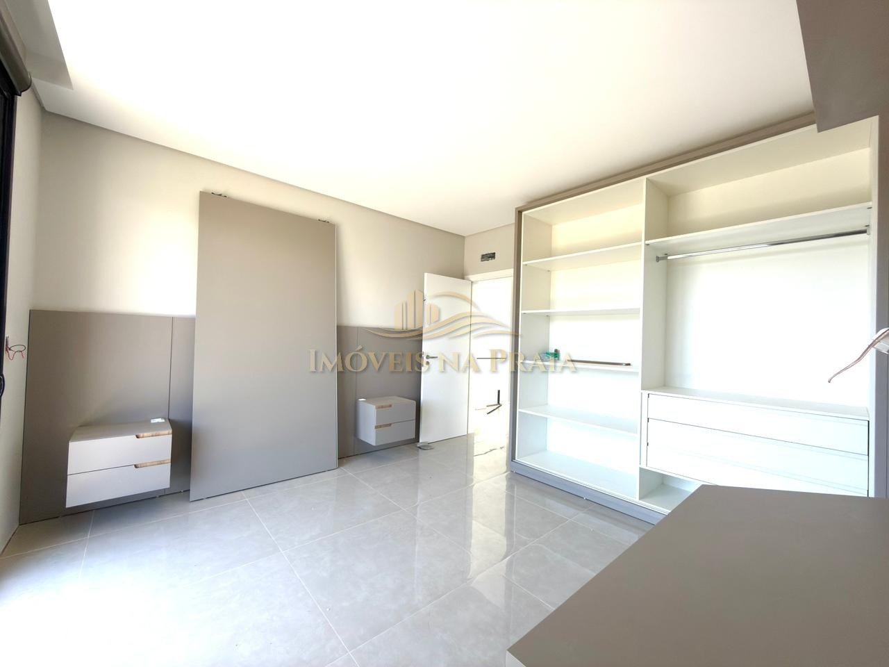 Foto 13 — Casa em Condomínio 4 Dormitório(s) Bairro Sunset