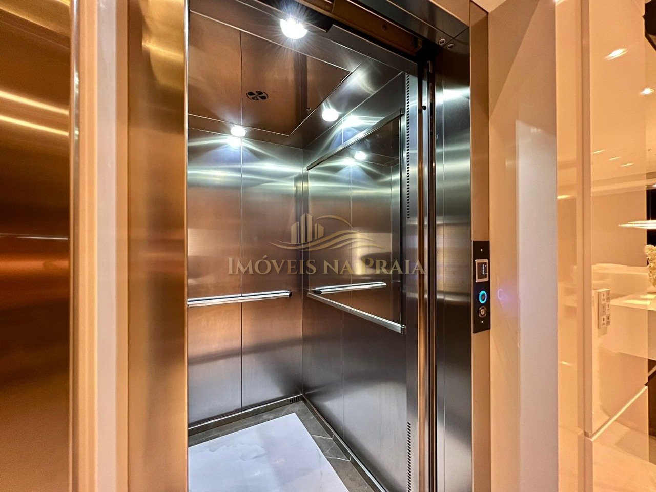 Foto 32 — Casa em Condomínio 6 Dormitório(s) Bairro Sense Xa