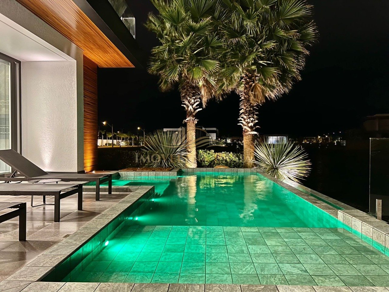 Foto 26 — Casa em Condomínio 6 Dormitório(s) Bairro Sense Xa