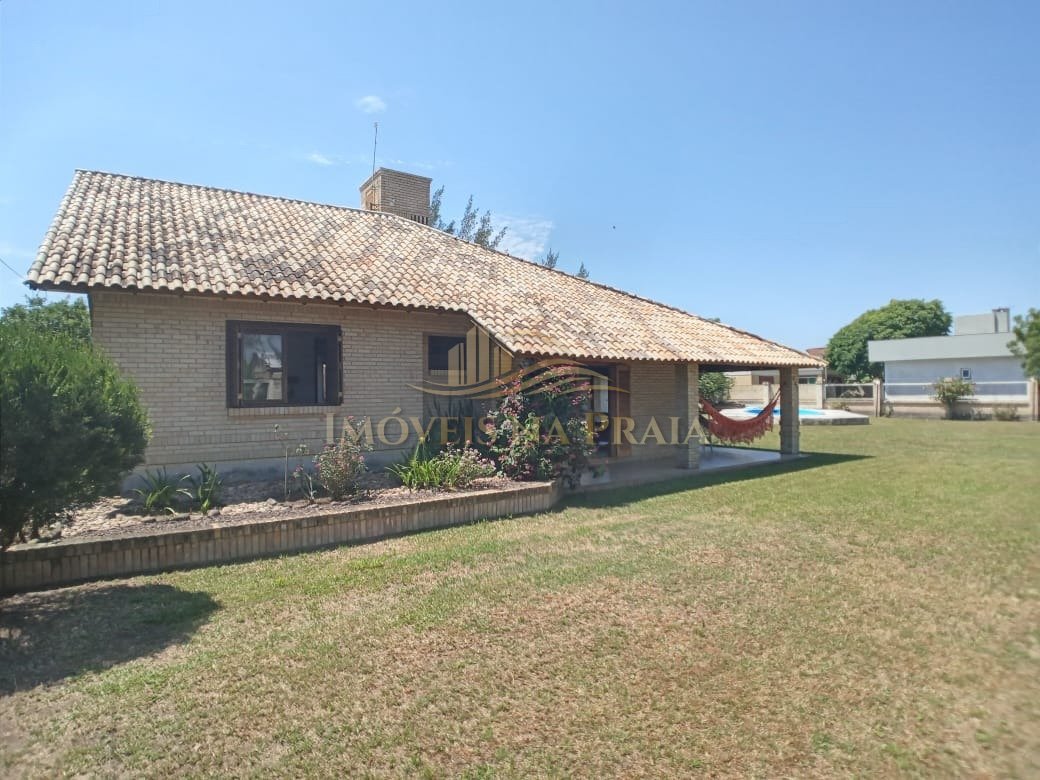 Casa 6 dormitórios no bairro Arpoador