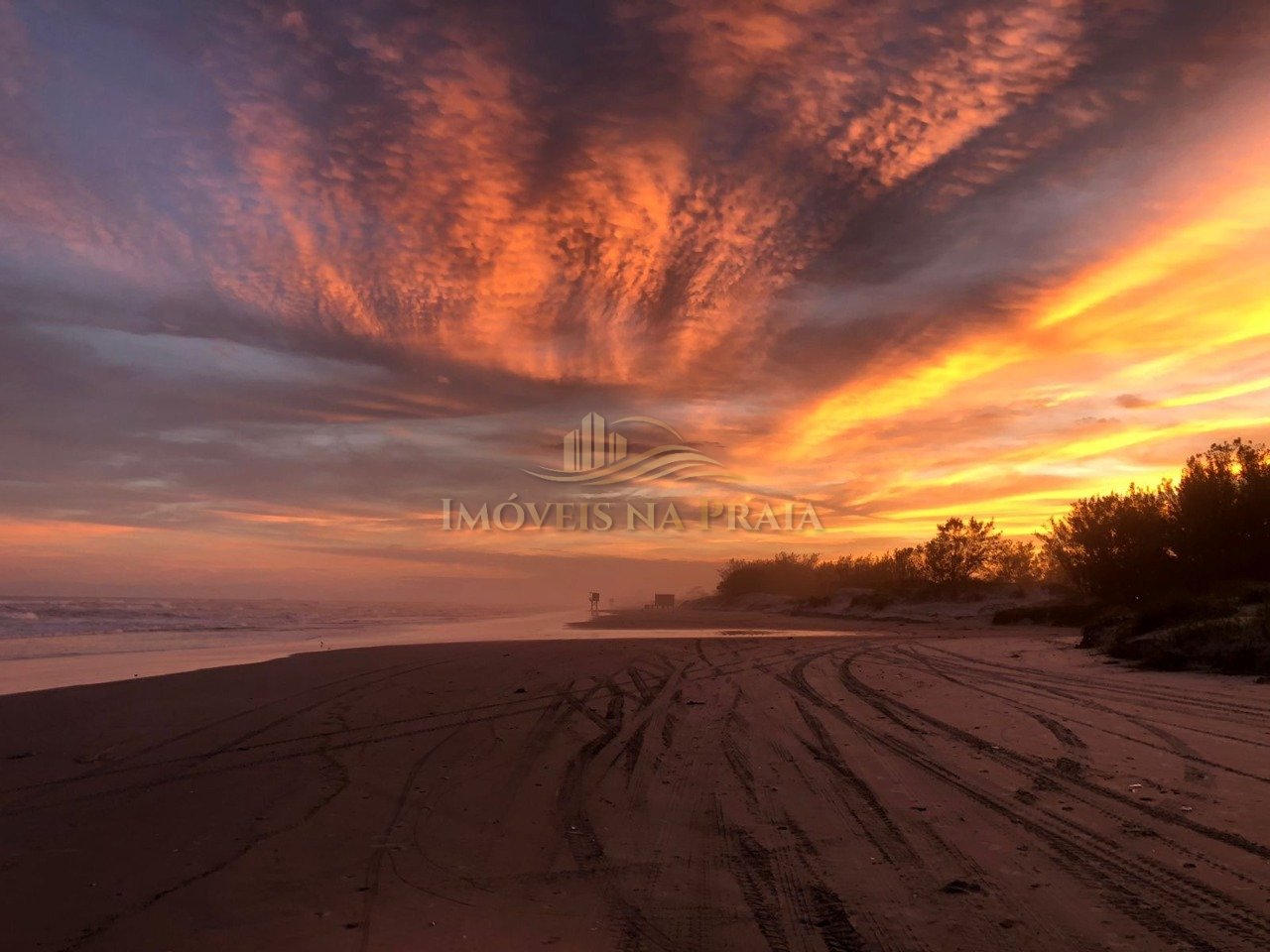 Foto 18 — Casa 5 dormitórios no bairro Noiva do Mar