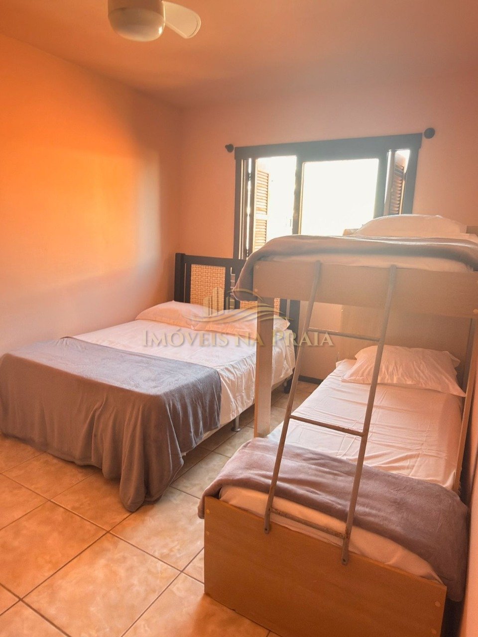 Foto 3 — Casa 5 dormitórios no bairro Noiva do Mar