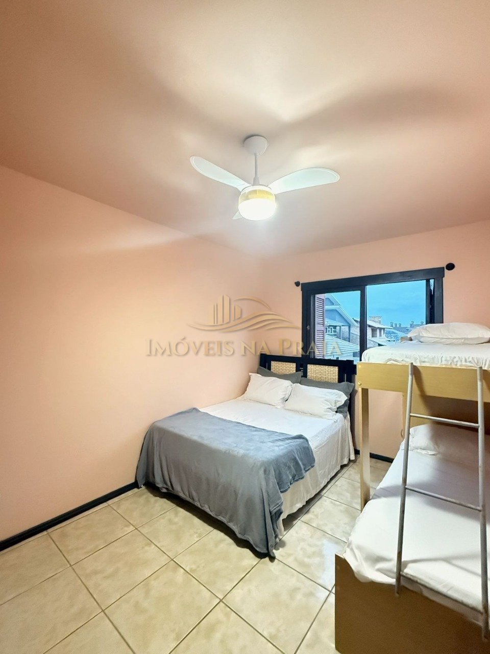 Foto 19 — Casa 5 dormitórios no bairro Noiva do Mar