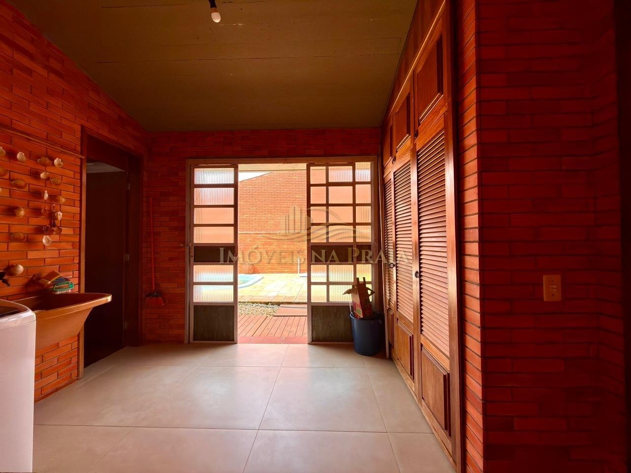 Foto 16 — 6 dormitórios; Mobiliada