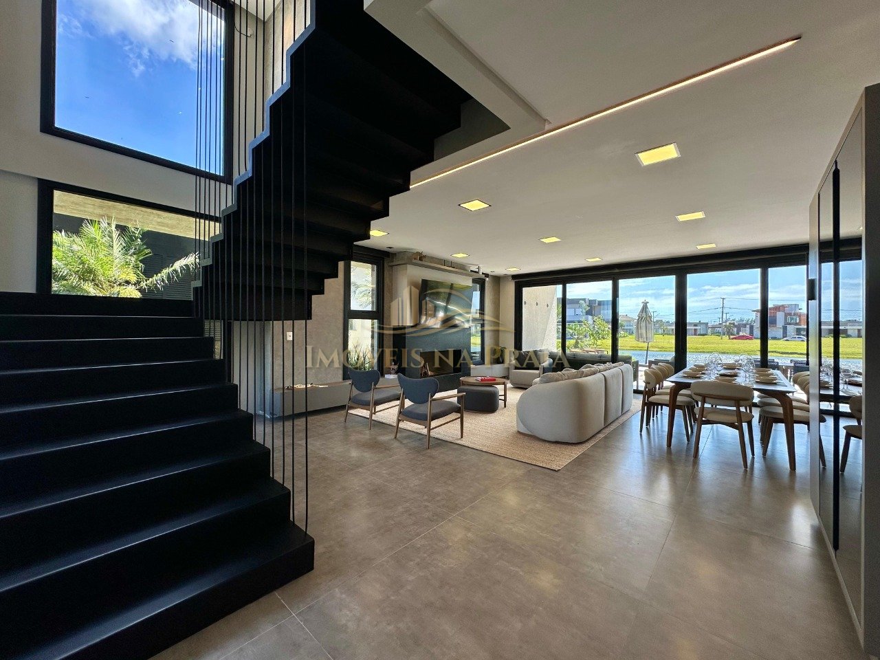 Foto 2 — Casa em Condomínio 4 dormitórios no bairro Costa Serena