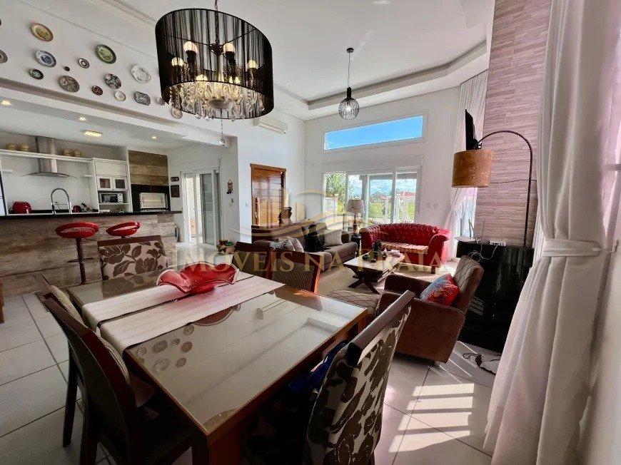 Foto 8 — Casa de 3 dorm, na praia da Rainha do Mar