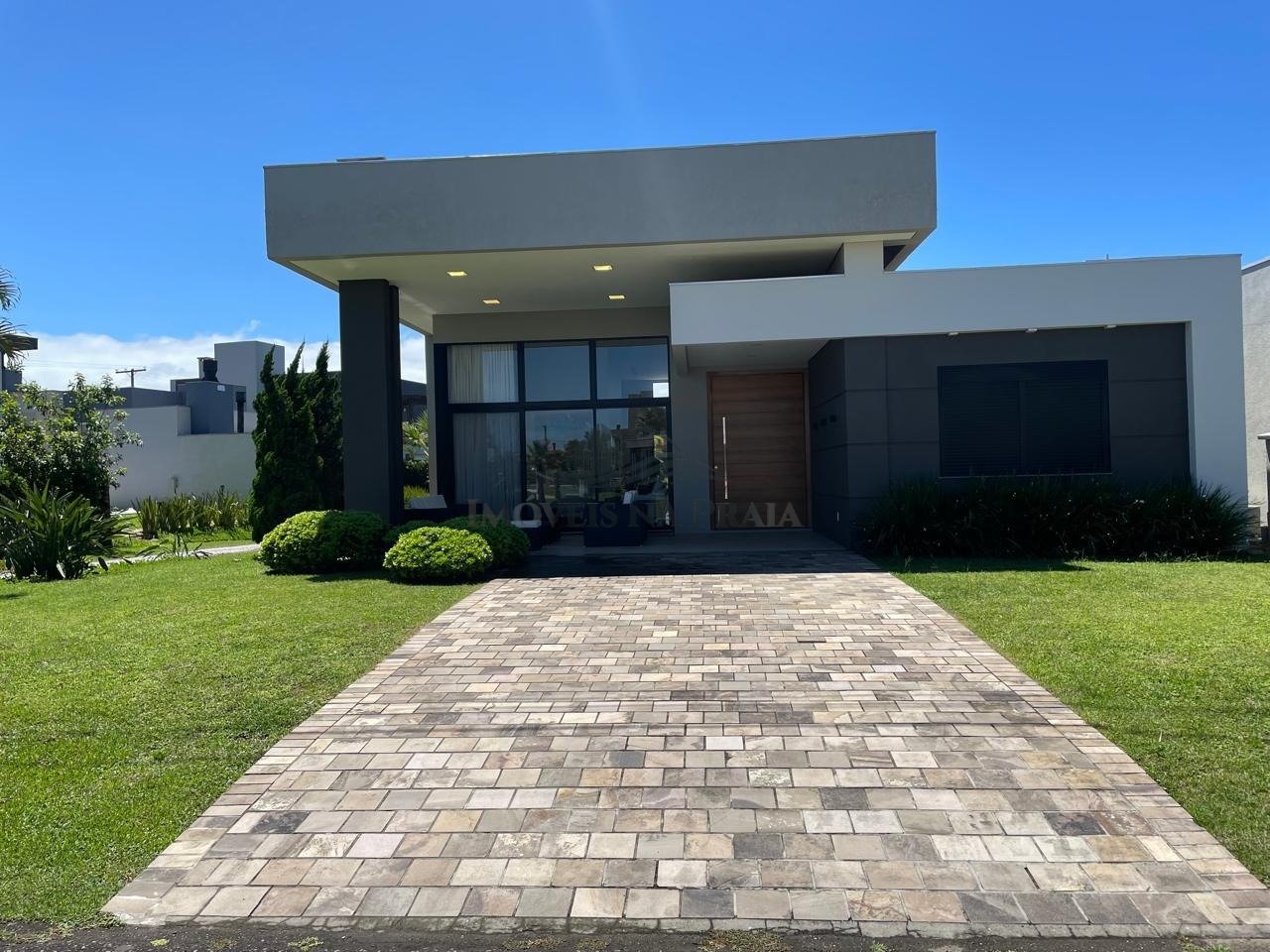 Casa em Condomínio 4 dormitórios no bairro Riviera Xangri-Lá