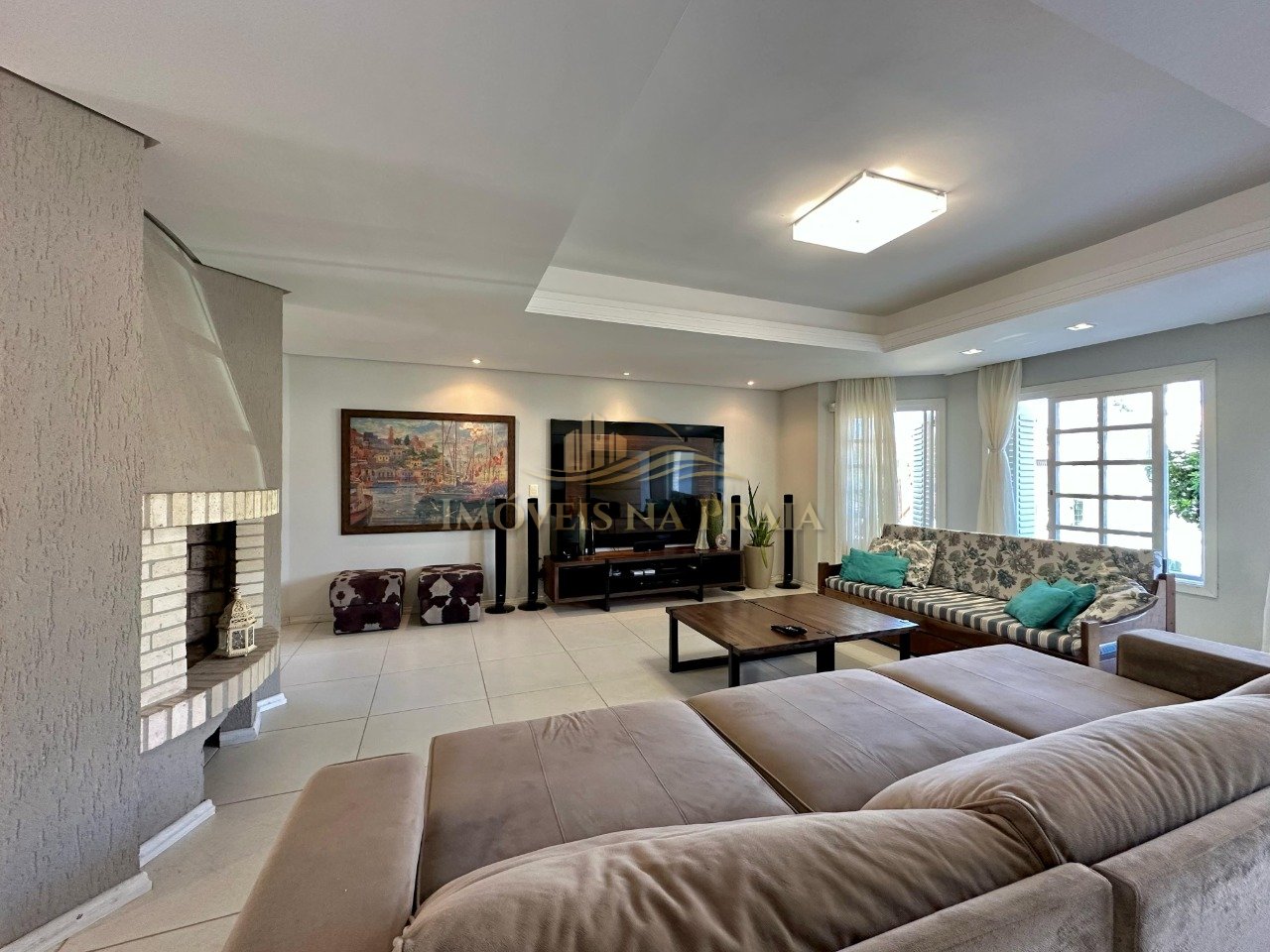 Foto 12 — 04 dormitórios, Mobiliada, Piscina