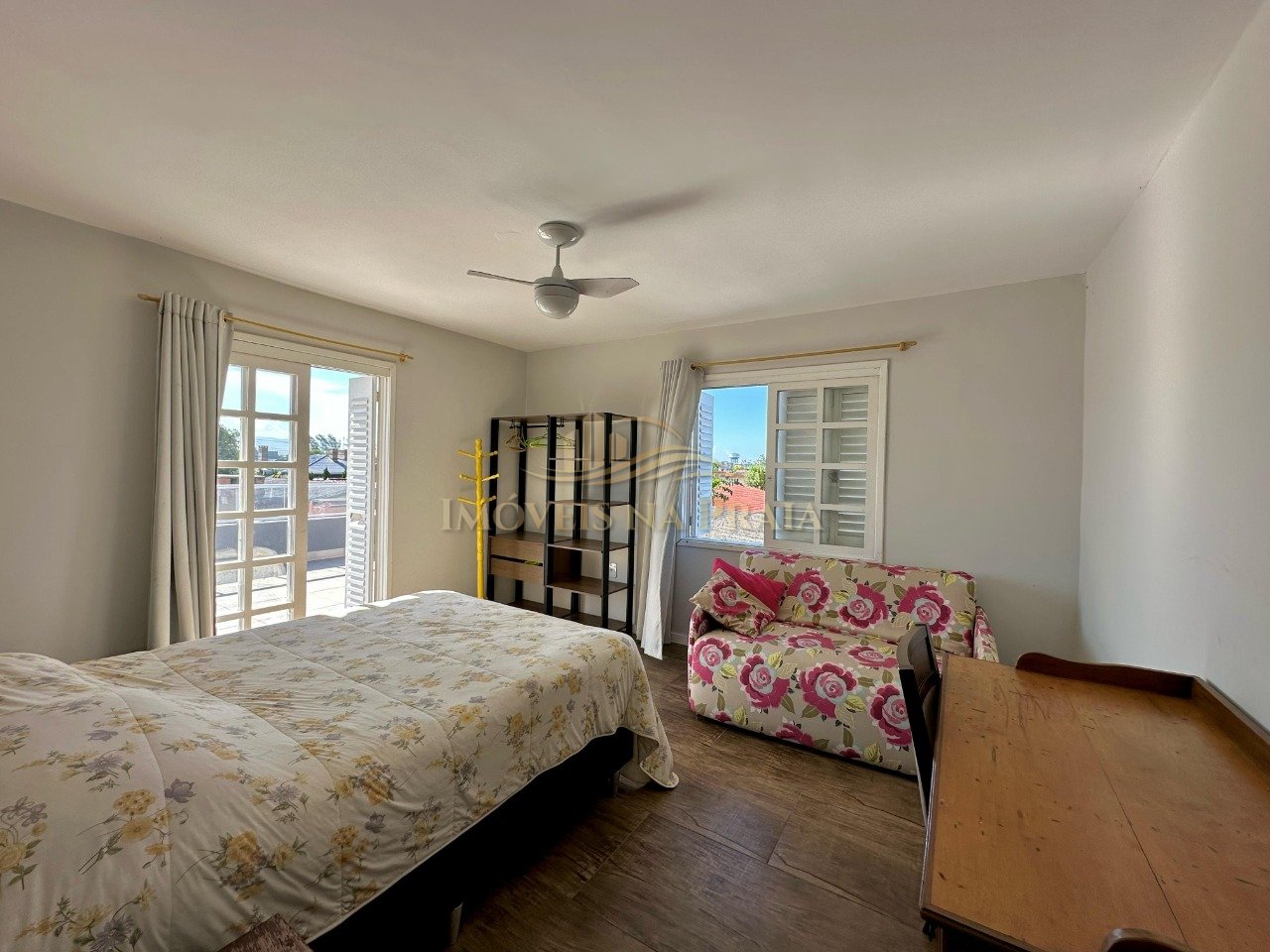 Foto 23 — 04 dormitórios, Mobiliada, Piscina