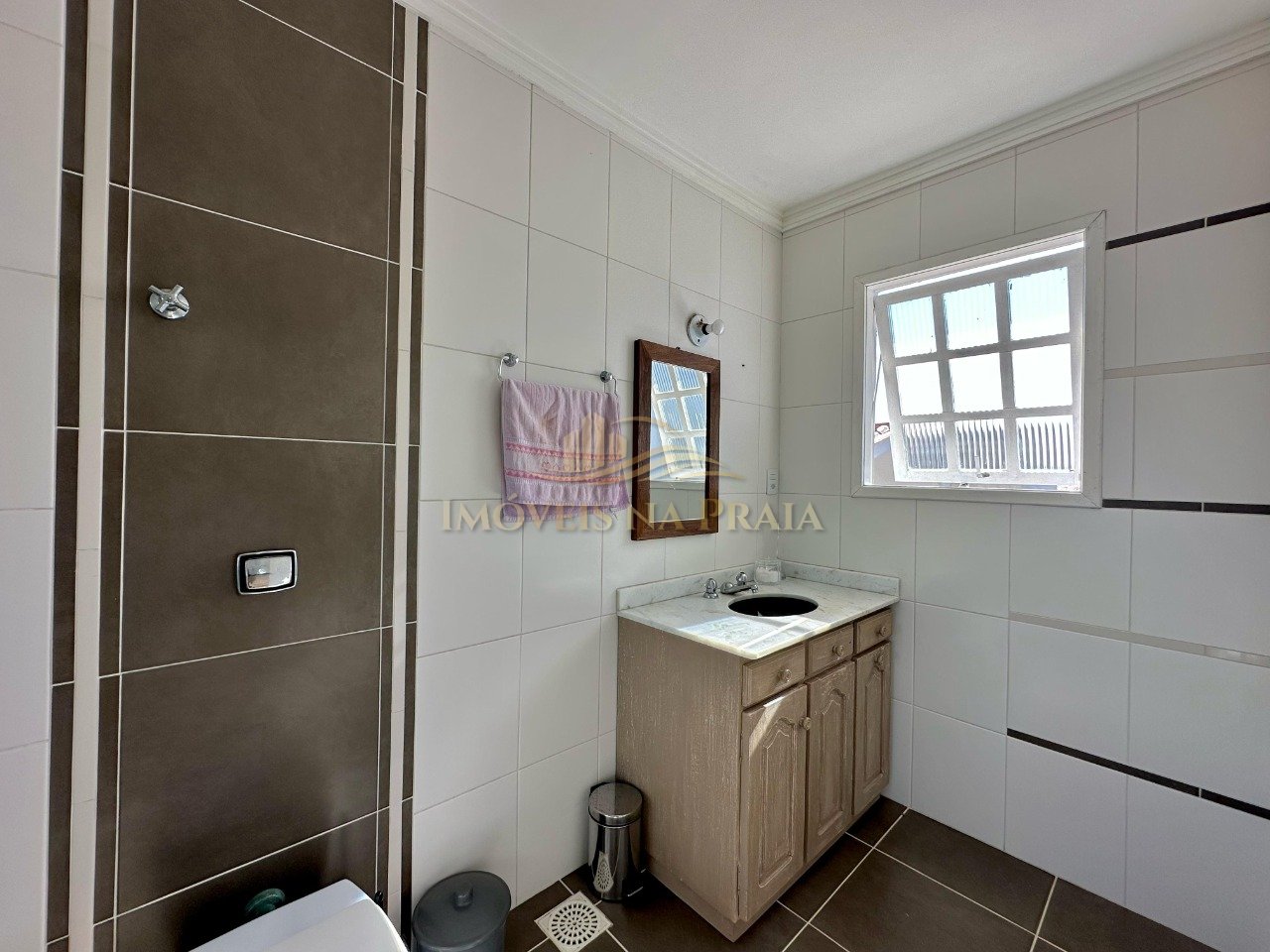 Foto 22 — 04 dormitórios, Mobiliada, Piscina