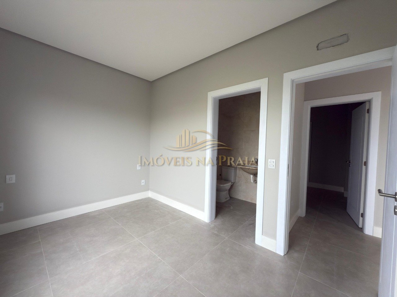 Foto 12 — Casa em Condomínio 4 dormitórios no bairro Sunset