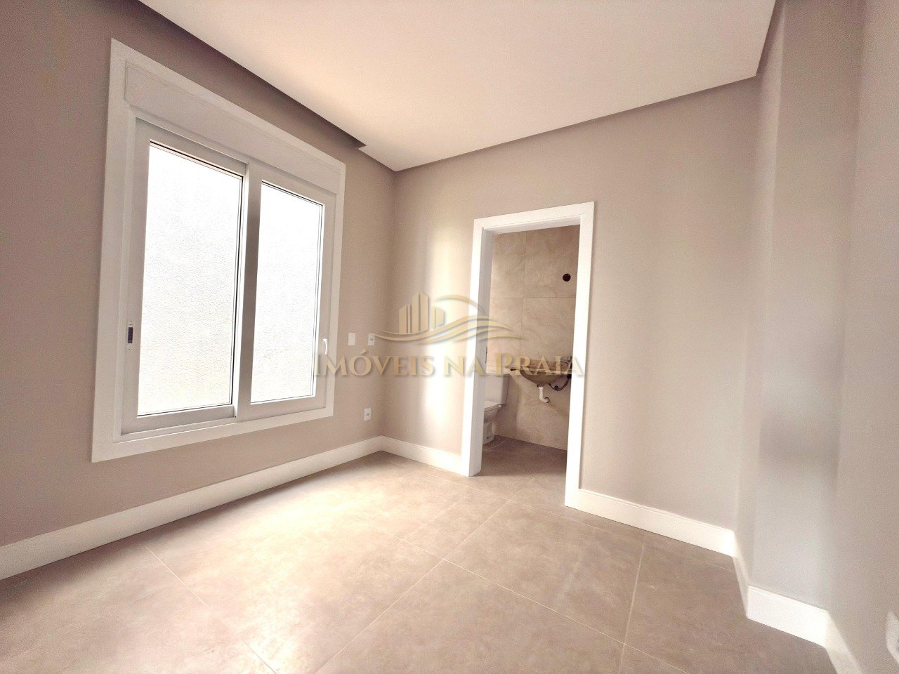 Foto 23 — Casa em Condomínio 4 dormitórios no bairro Sunset