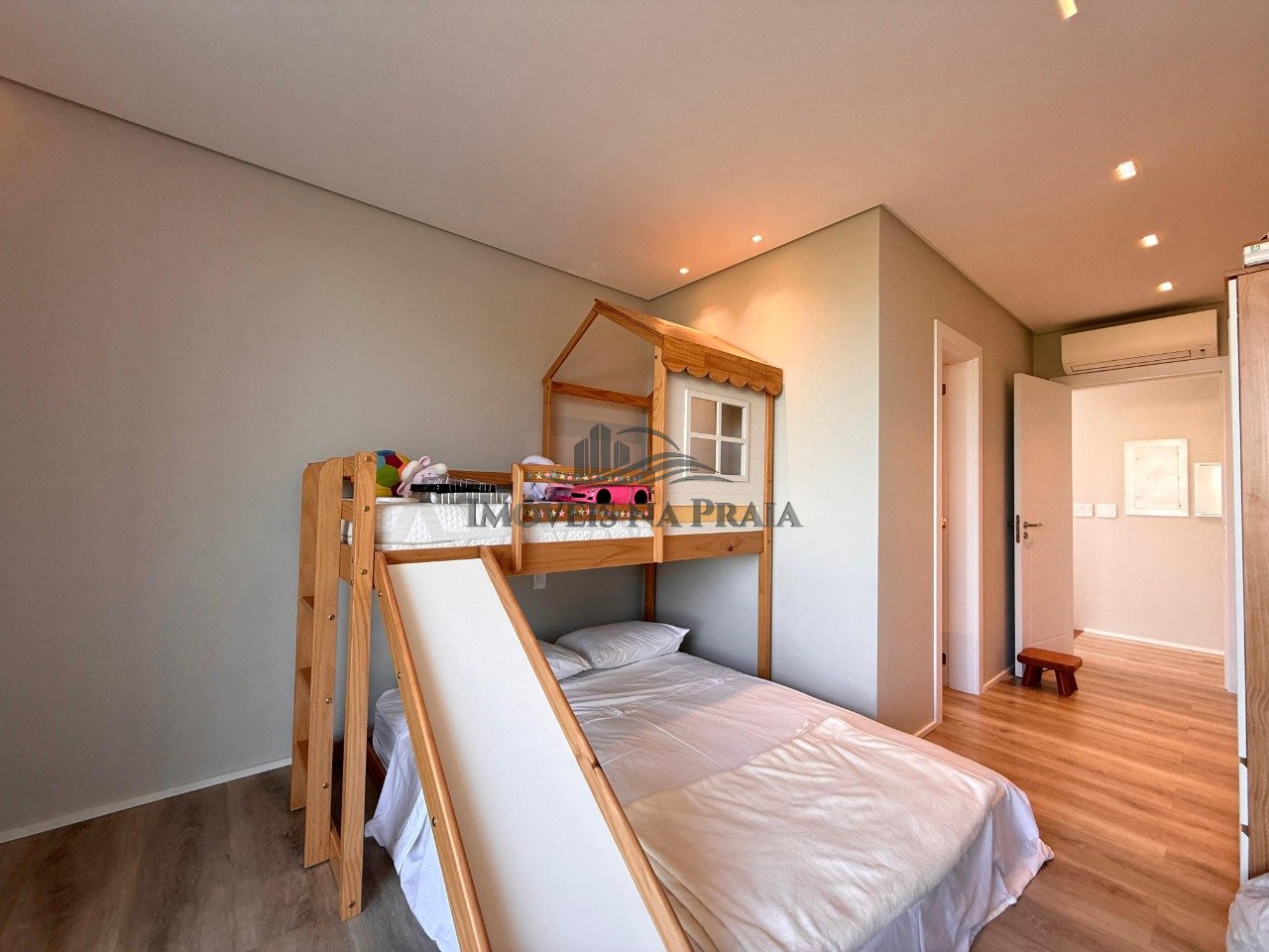 Foto 35 — Casa em Condomínio 5 dormitórios no bairro Atlântida Ilhas Park