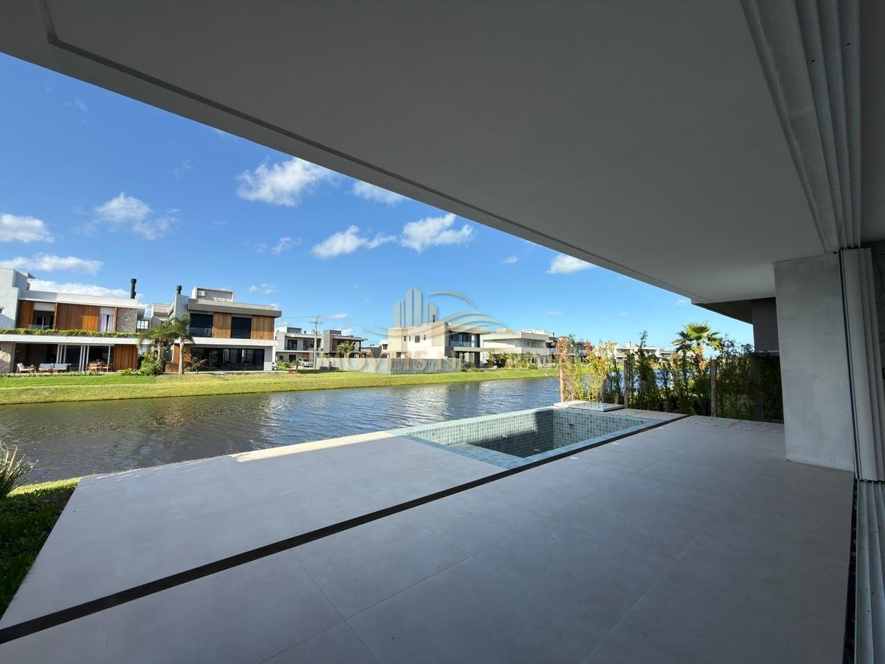 Foto 17 — Casa em Condomínio 4 dormitórios no bairro Sunset