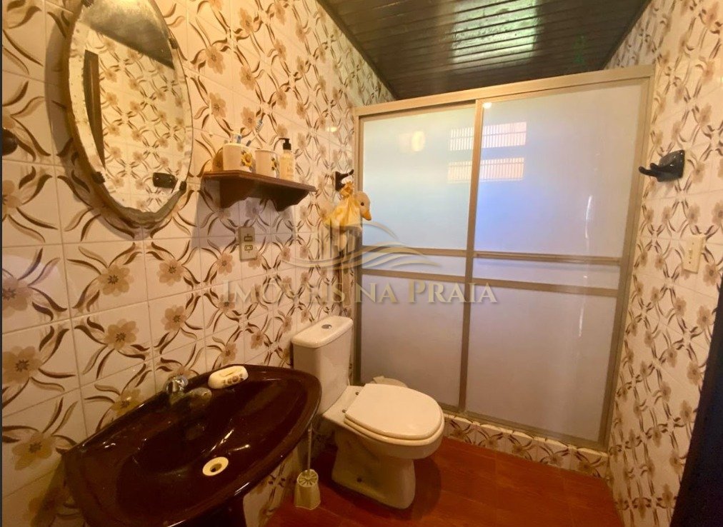 Foto 2 — Casa em Atlântida com amplo pátio