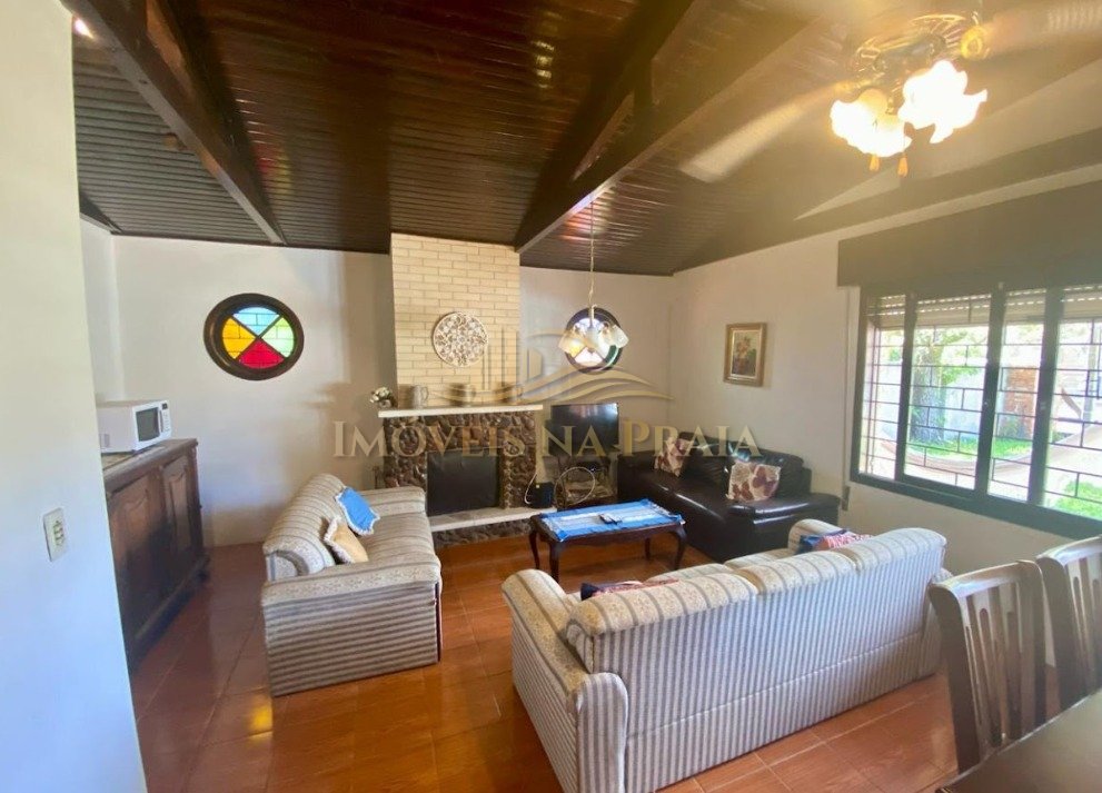 Foto 16 — Casa em Atlântida com amplo pátio