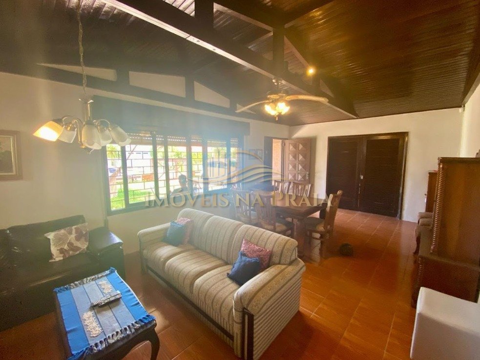 Foto 13 — Casa em Atlântida com amplo pátio