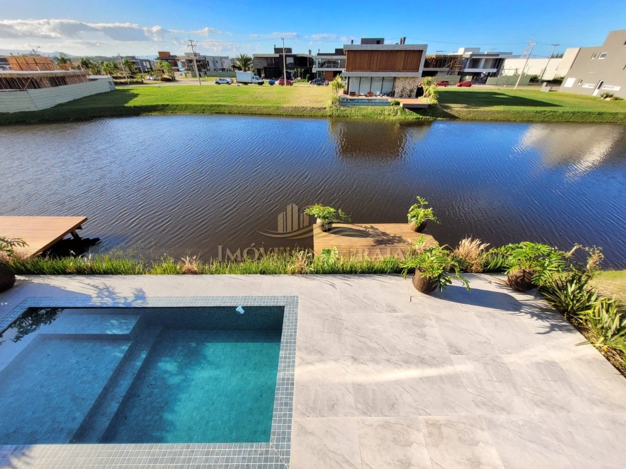 Foto 9 — Casa em Condomínio 5 Dormitório(s) Bairro Sense Xa