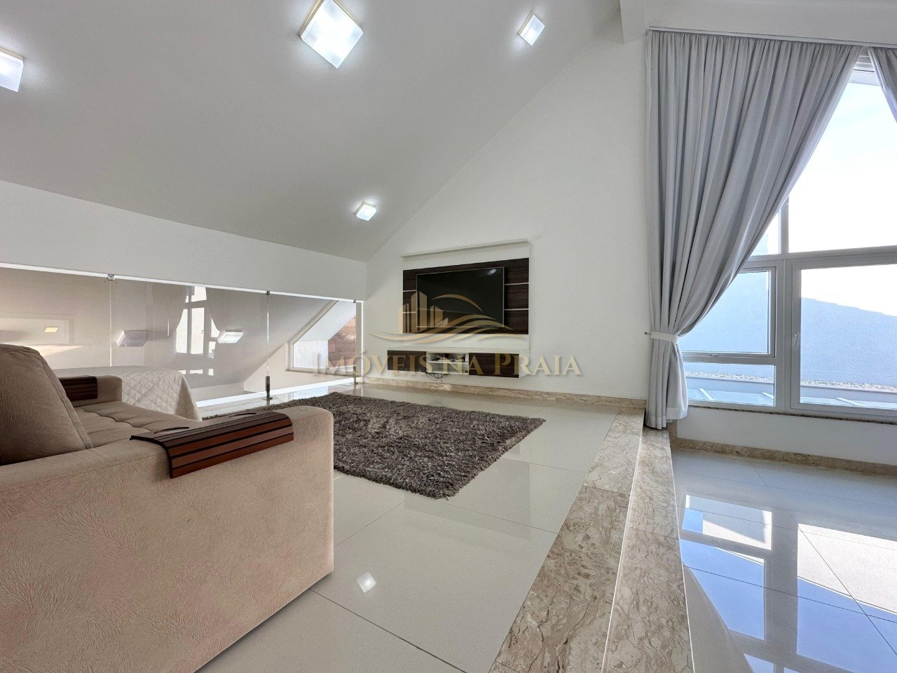 Foto 2 — Casa em Condomínio 4 dormitórios no bairro Sea Coast