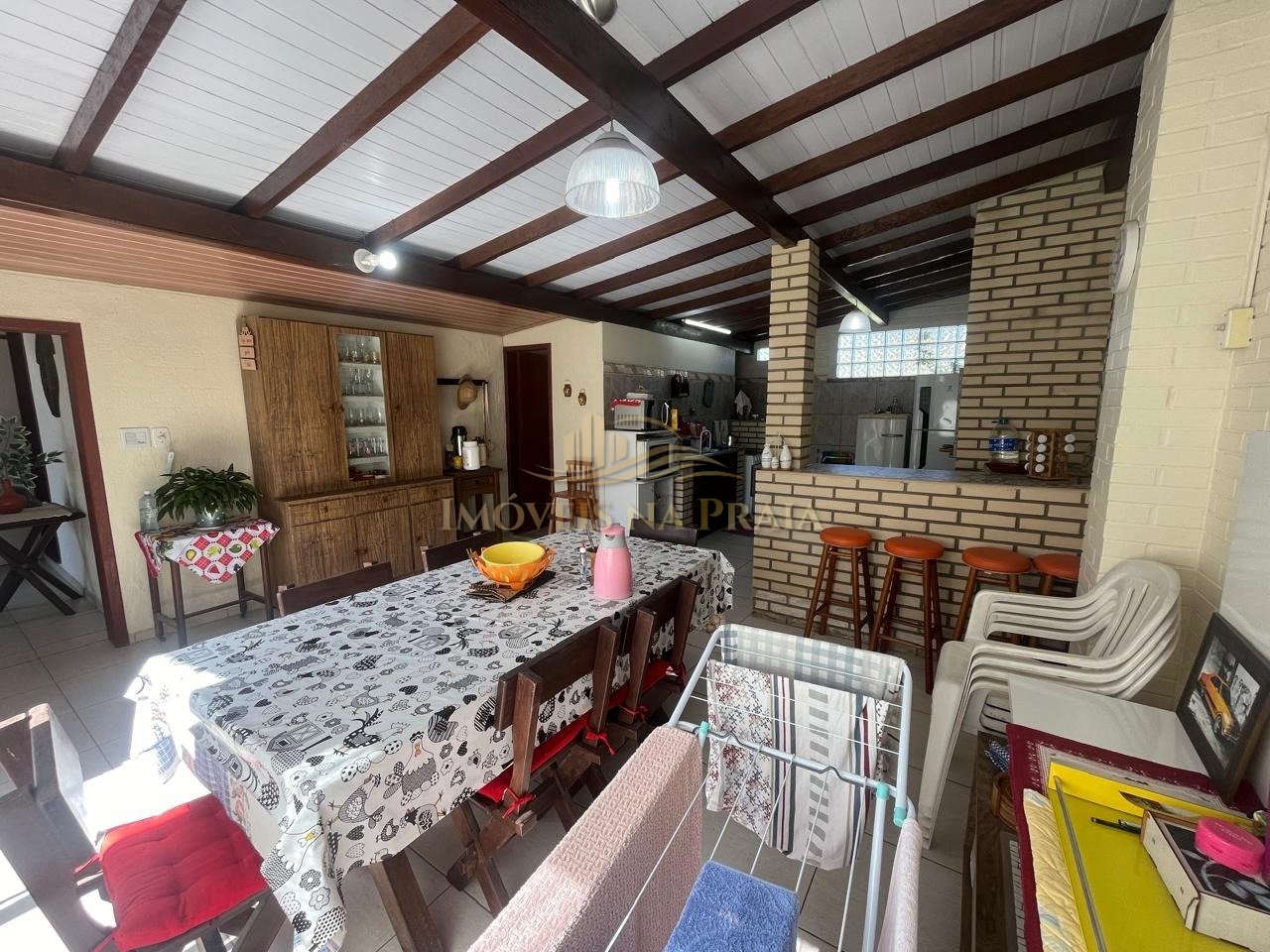 Foto 3 — Casa 4 dormitórios no bairro Arpoador