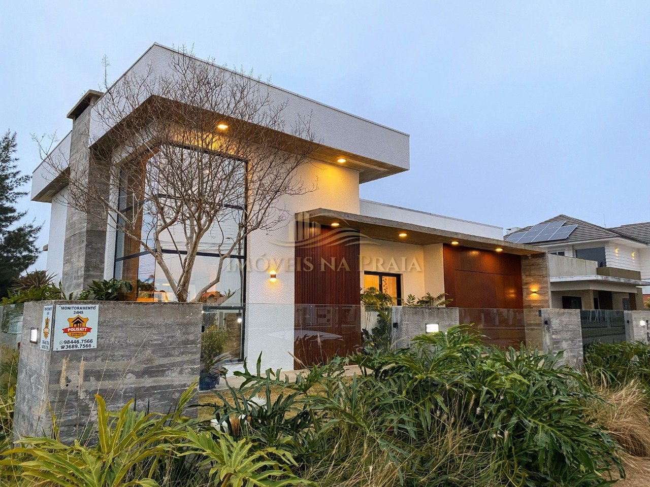 Casa de esquina a venda no Remanso - Xangri-Lá