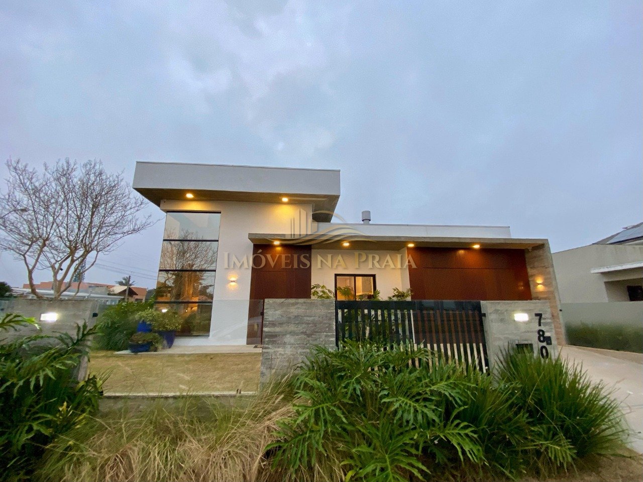 Foto 2 — Casa de esquina a venda no Remanso - Xangri-Lá